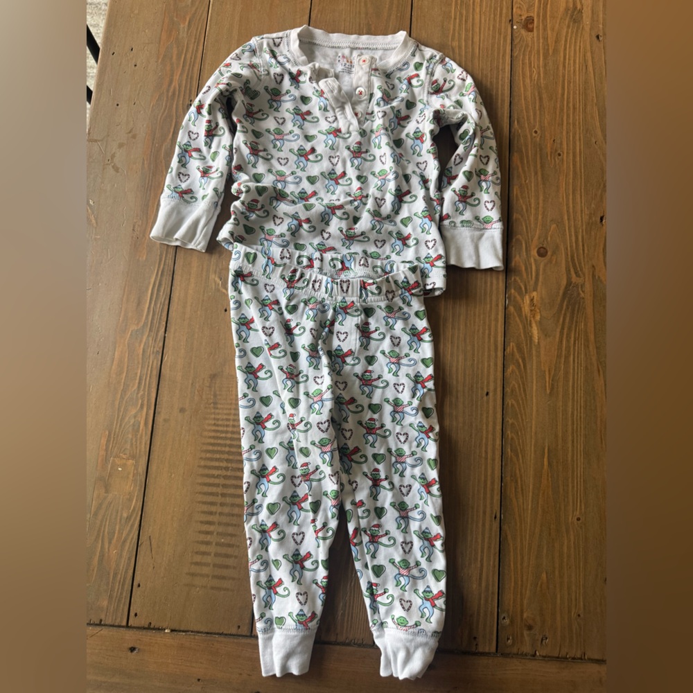 Roller Rabbit Christmas Pajama Set 12-18 months